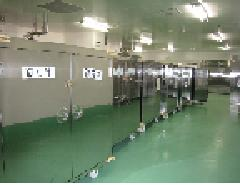 洗い終わったコンテナの写真