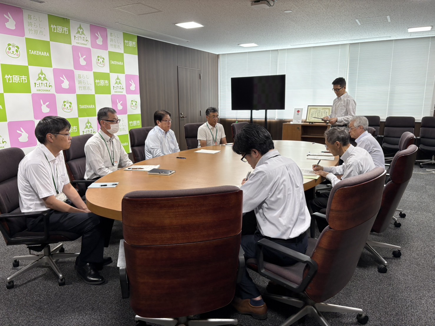 250822_一般会計・特別会計決算審査意見書提出及び講評