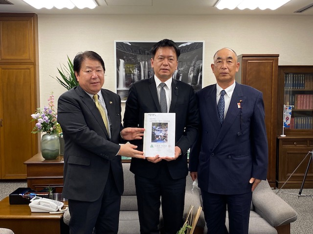 231106広島県議会緒方直之副議長