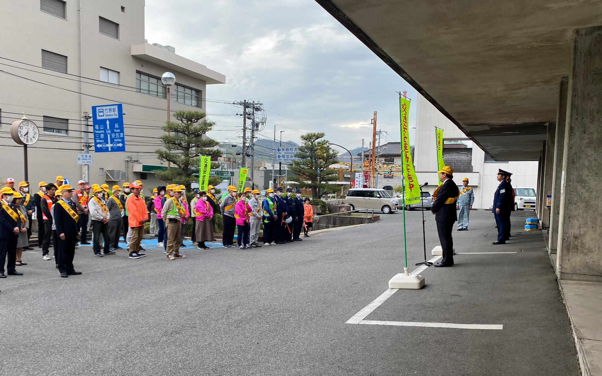 240408_春の交通安全運動開始式街頭啓発